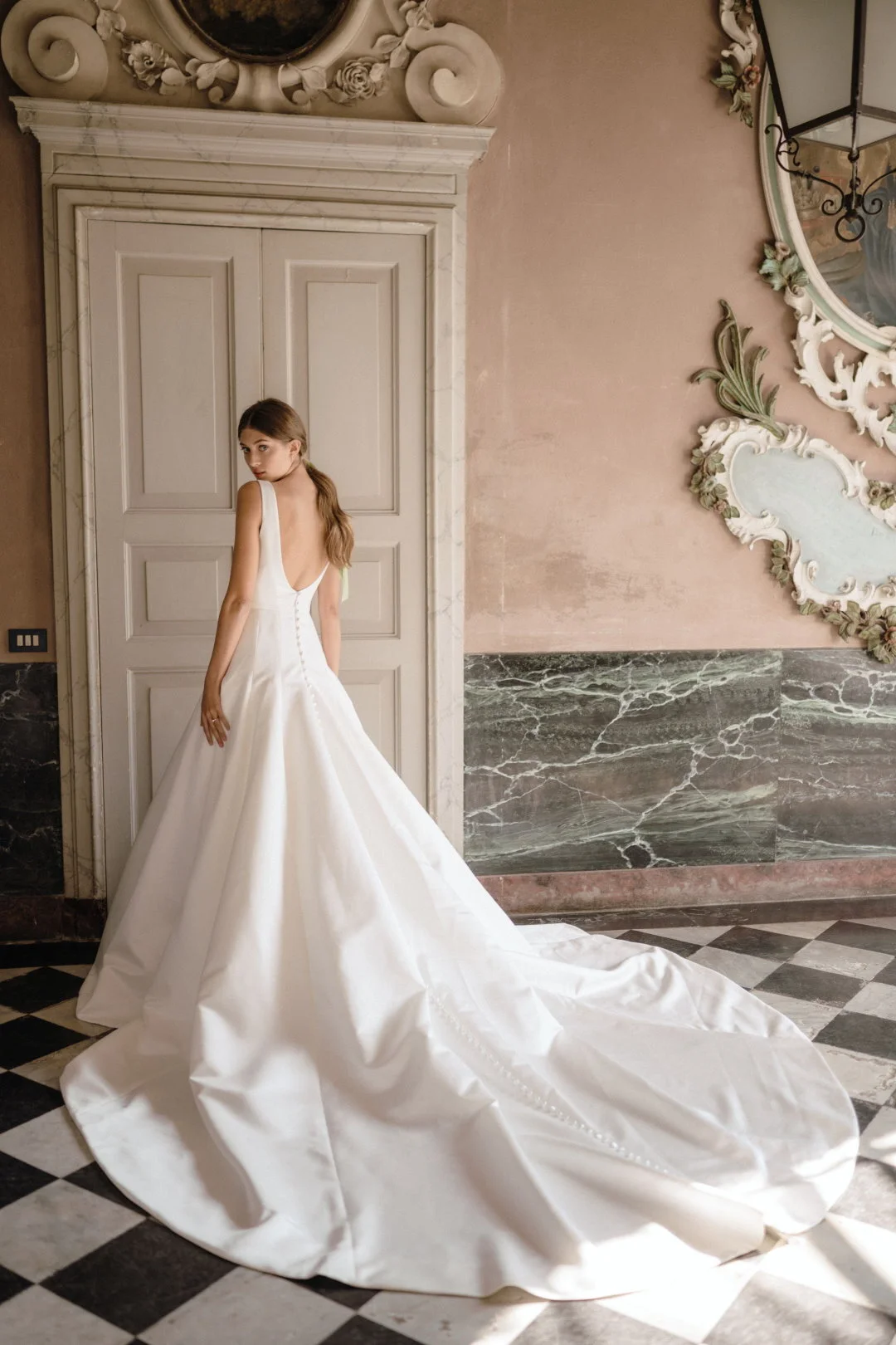 monique-lhuillier-windsor.jpg
