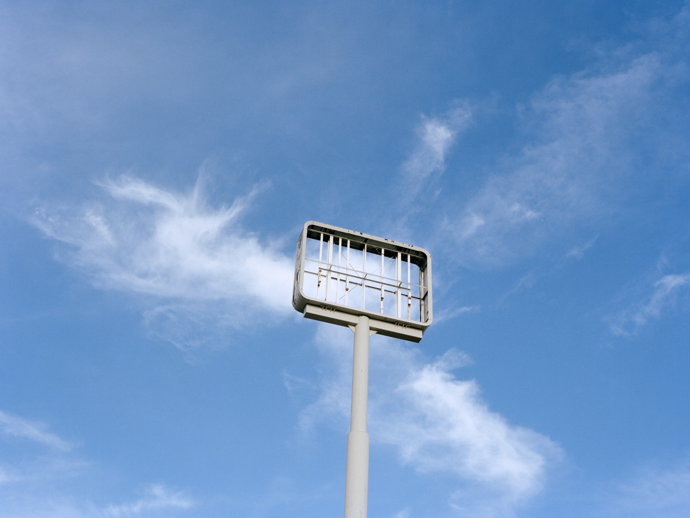 schwebende rahmung / floating frames