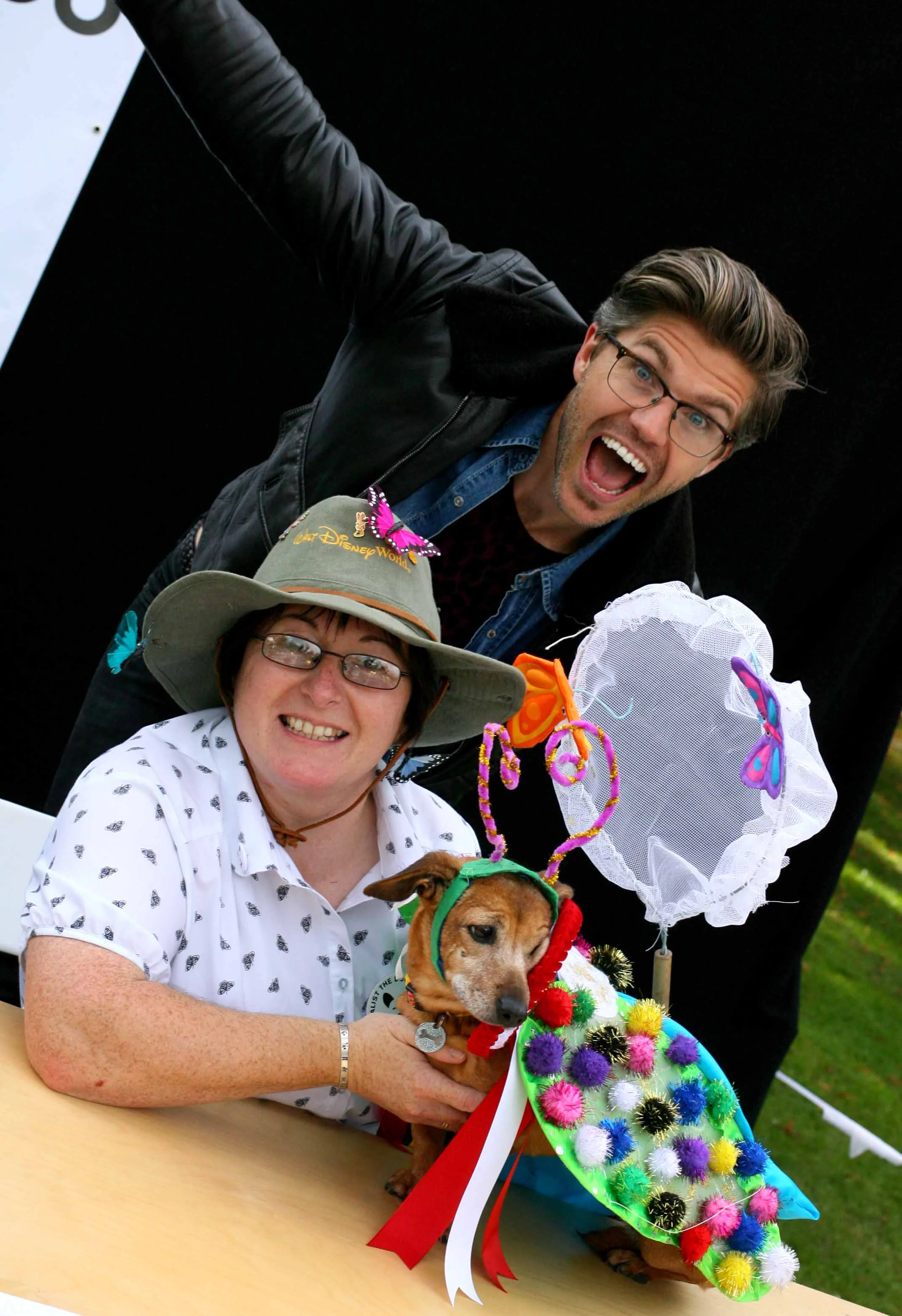 NO FEE 8 Doggie Do fest.jpg