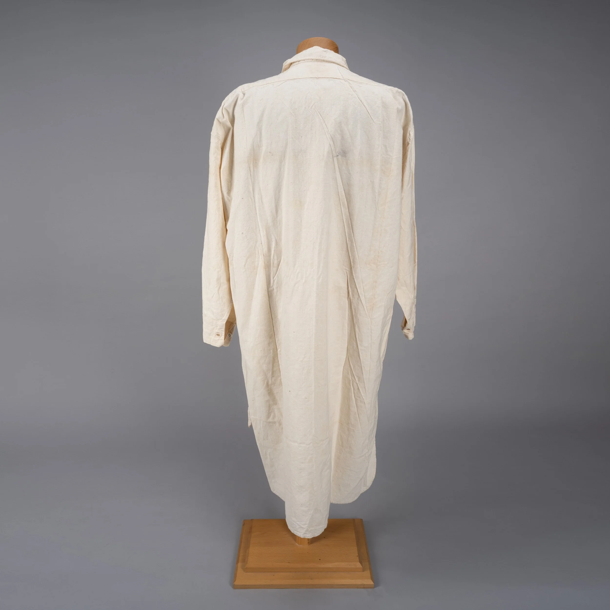 Patient Gown (3).jpg