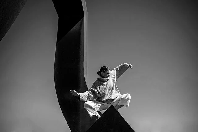 📸// @mavreendavid
⠀⠀⠀⠀⠀⠀⠀⠀
sculpture: Gate to the Northern Passage #alanchunghung #vancouver #vancity #publicart #artlife #sitespecific