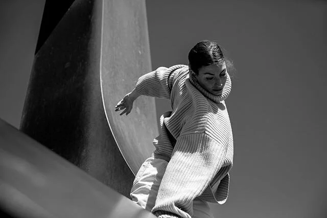 📸// @mavreendavid
⠀⠀⠀⠀⠀⠀⠀⠀
sculpture: Gate to the Northern Passage #alanchunghung #vancouver #vancity #publicart #artlife #sitespecific