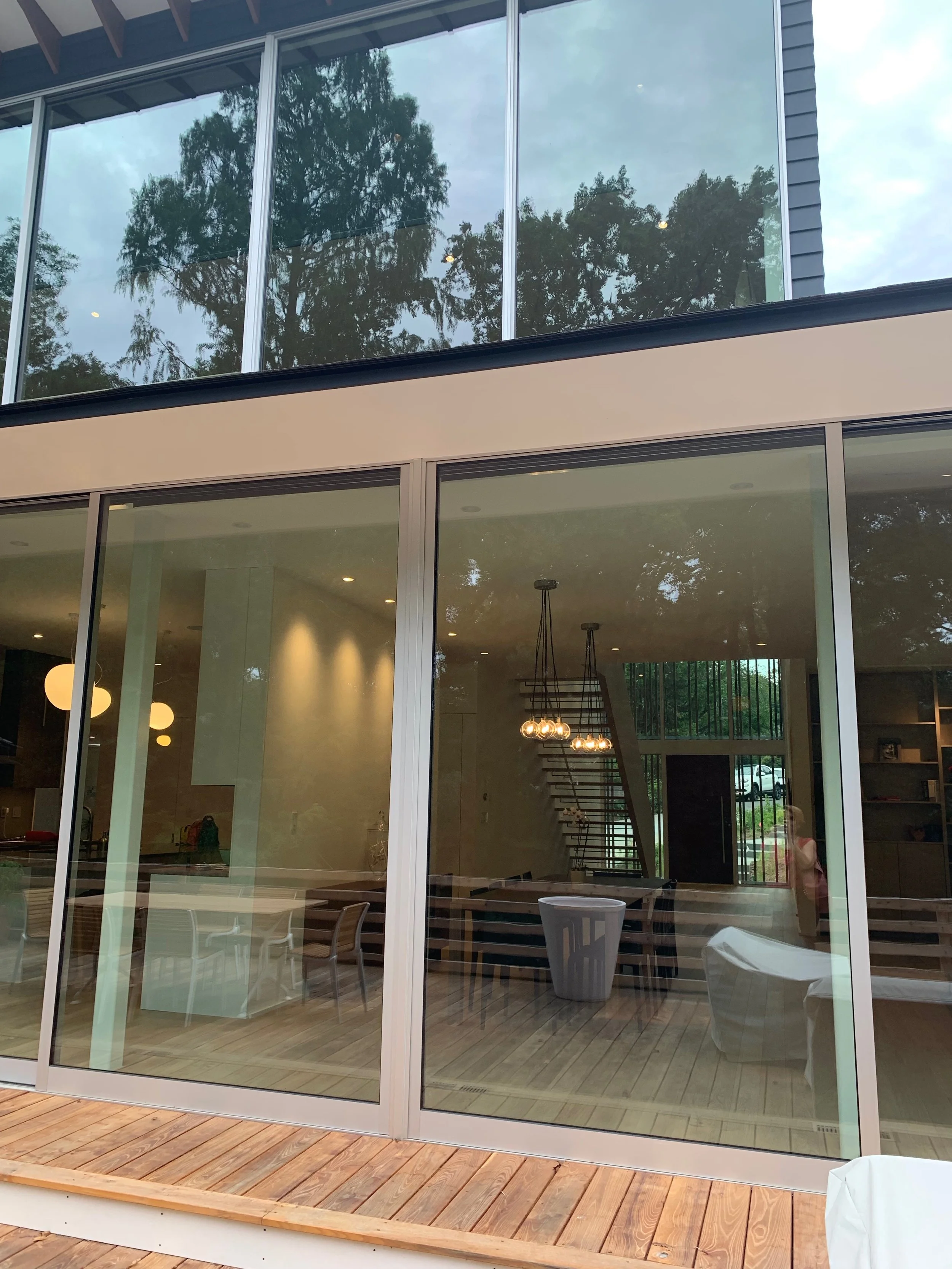 REAR FACADE SLIDING DOORS DETAIL 