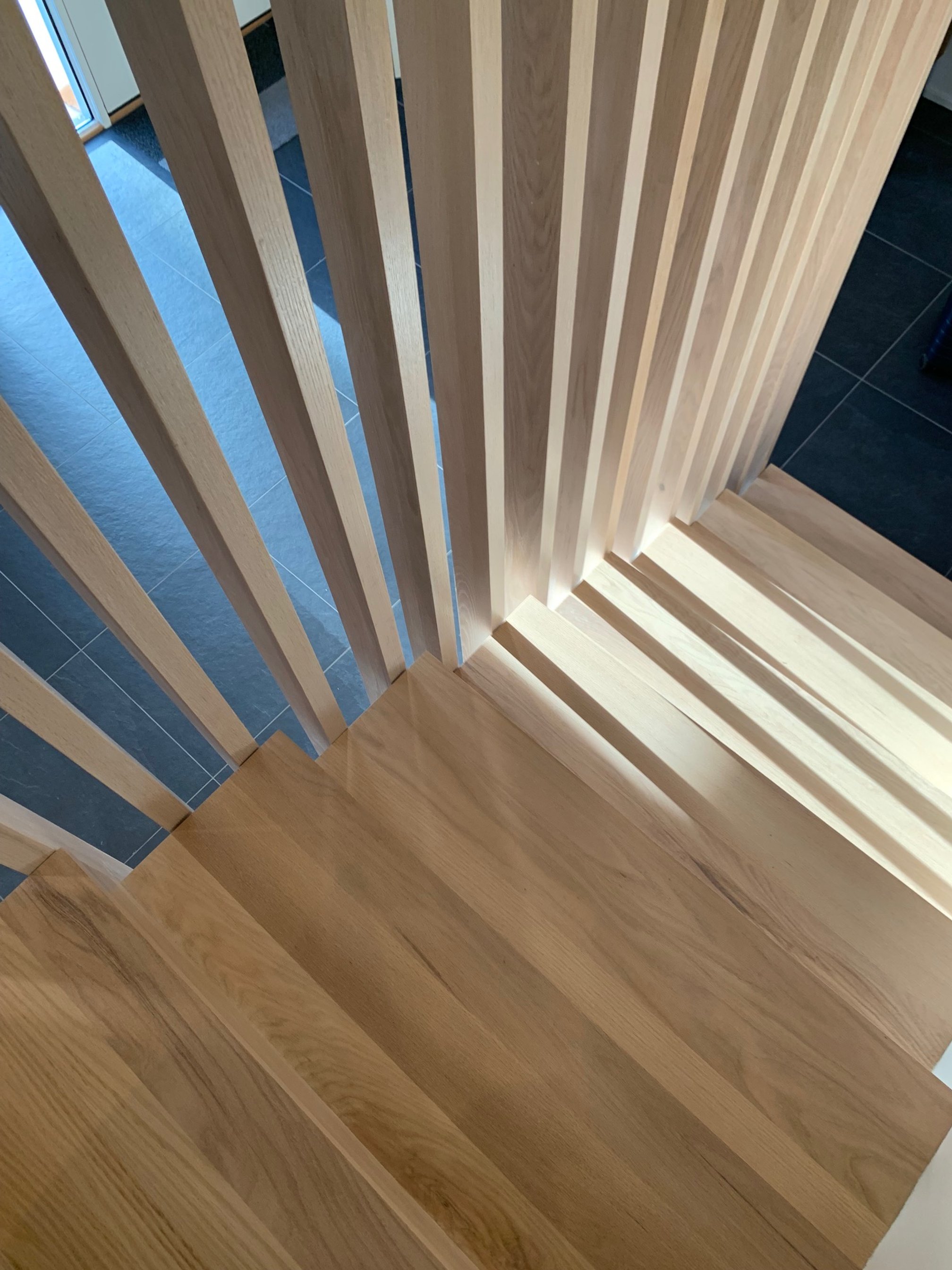 STAIR TREADS AND SLATS DETAIL
