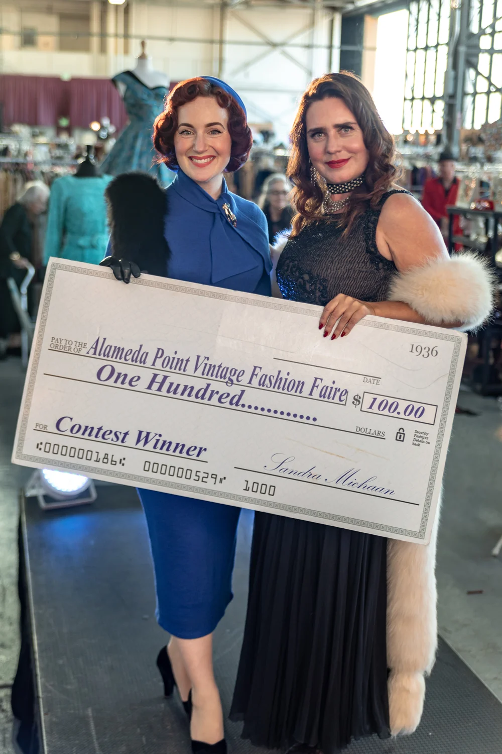 DAISY_COBY_2018_ALAMEDA_VINATAGE_FASHION_FAIRE_0813Resized.jpg
