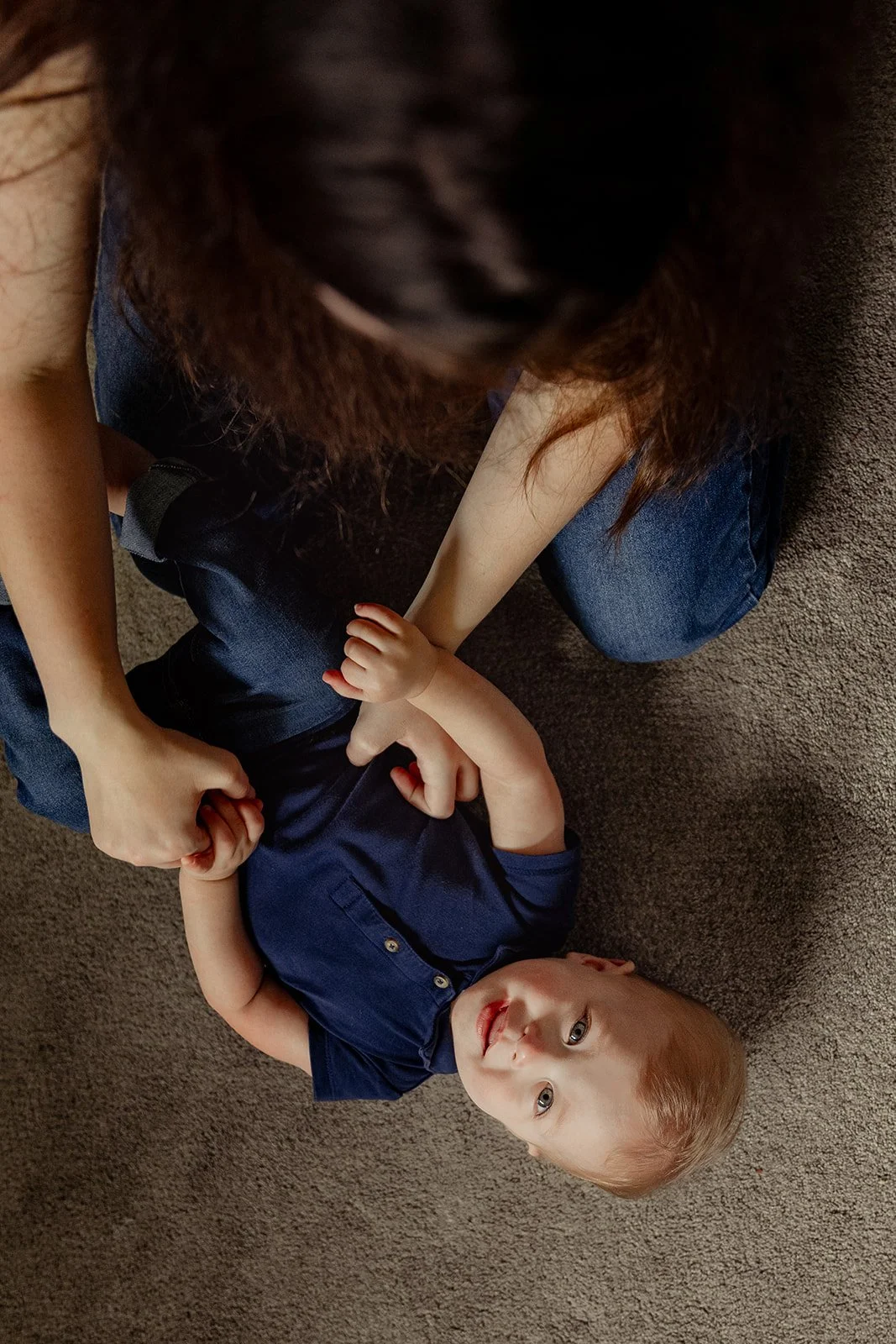 In Home Family Photo Sessions Vancouver Washington10.jpg