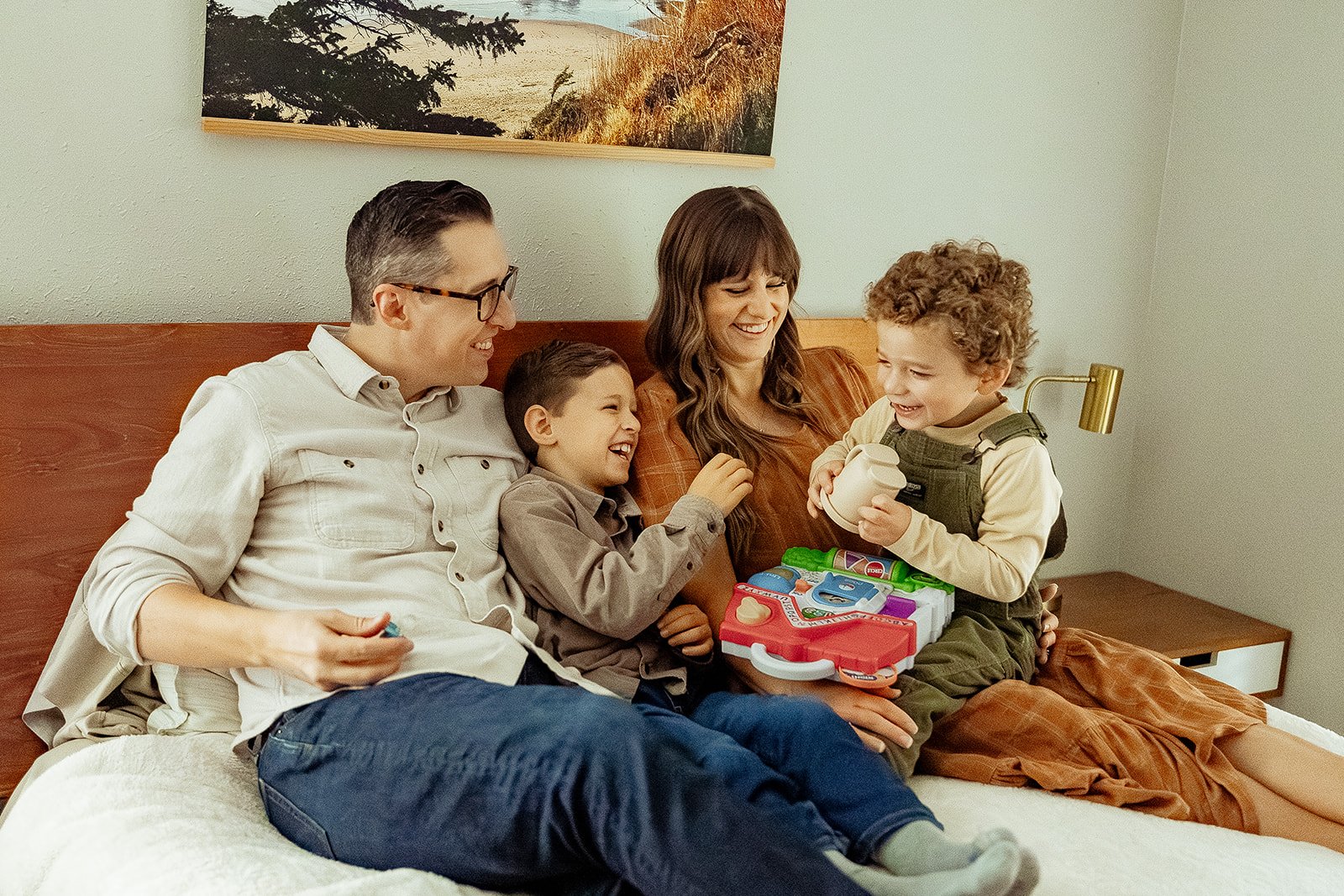 In Home Family Photo Sessions Vancouver Washington19.jpg