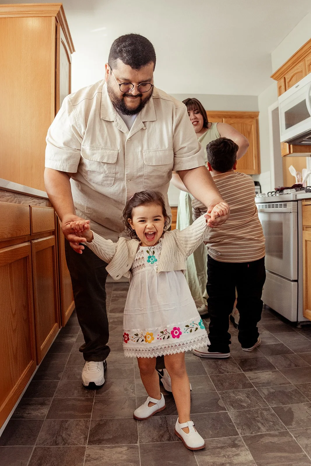 In Home Family Photo Sessions Vancouver Washington2.jpg