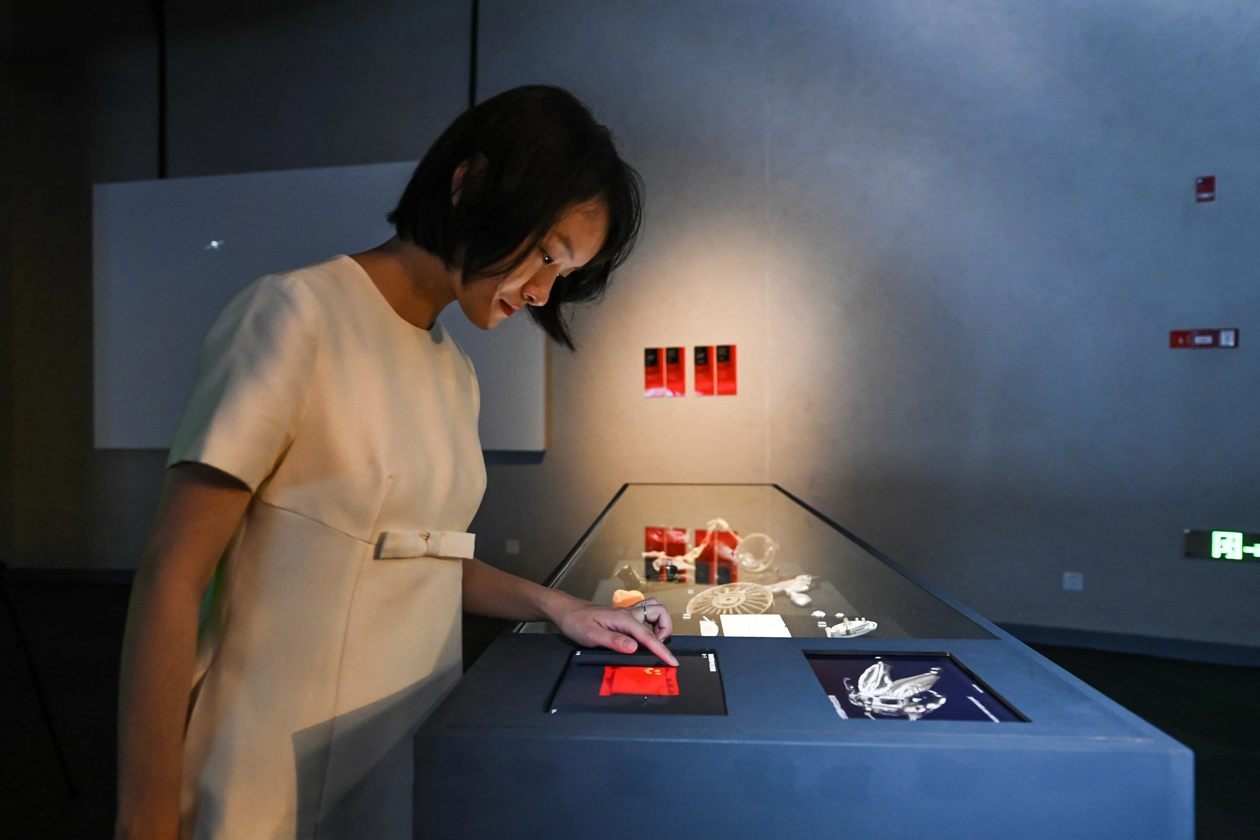 Cosmos Archaeology, Exhibition at Shanghai Astronomy Museum