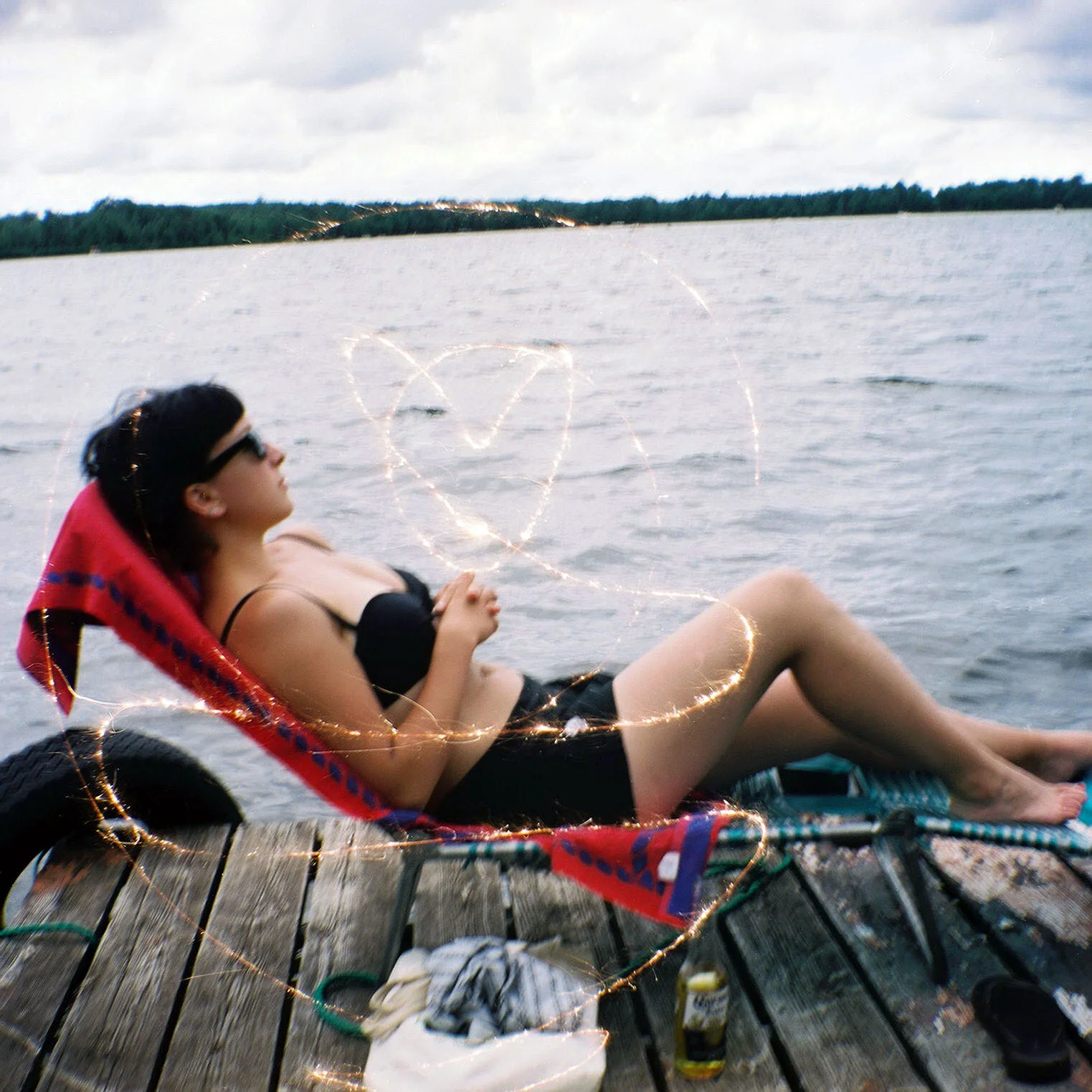 3ellen with sparkler heart.Jpg