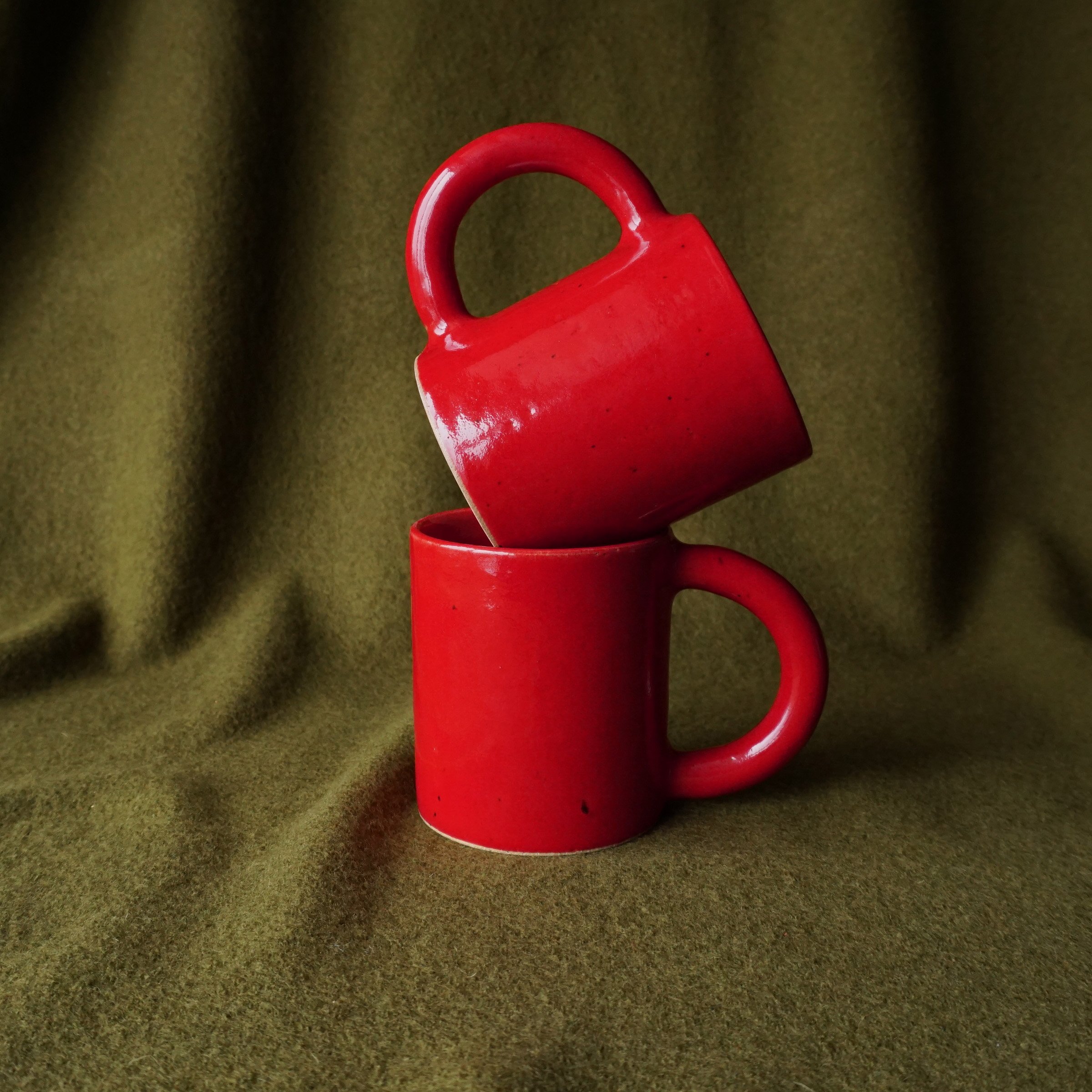 comfort mug_cherry gloss_1.jpg