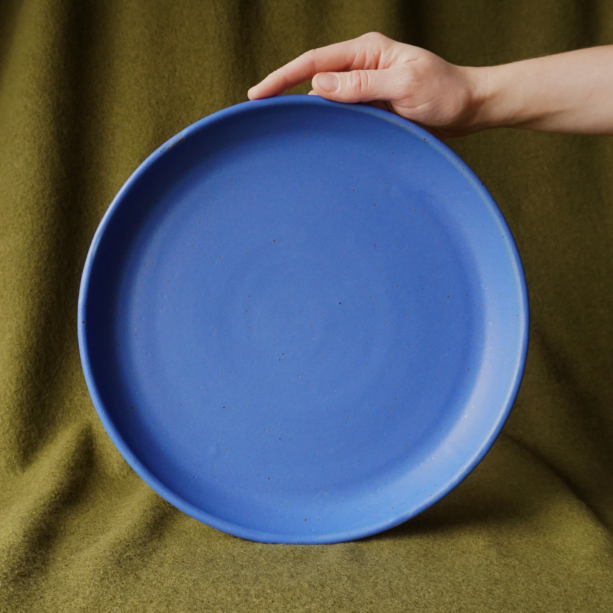 serving plate_cobalt_1.jpg