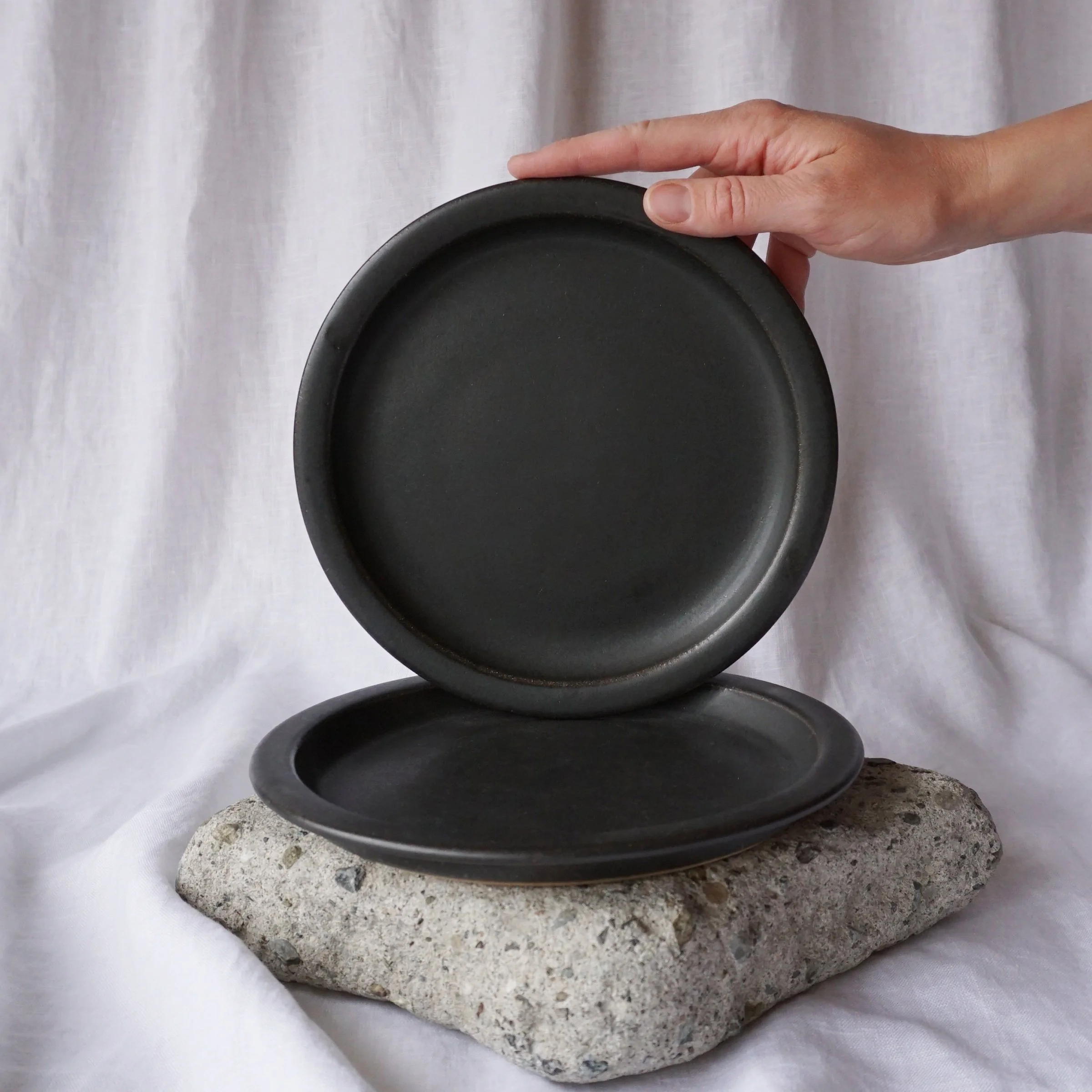 lunch plate_onyx_1.jpg