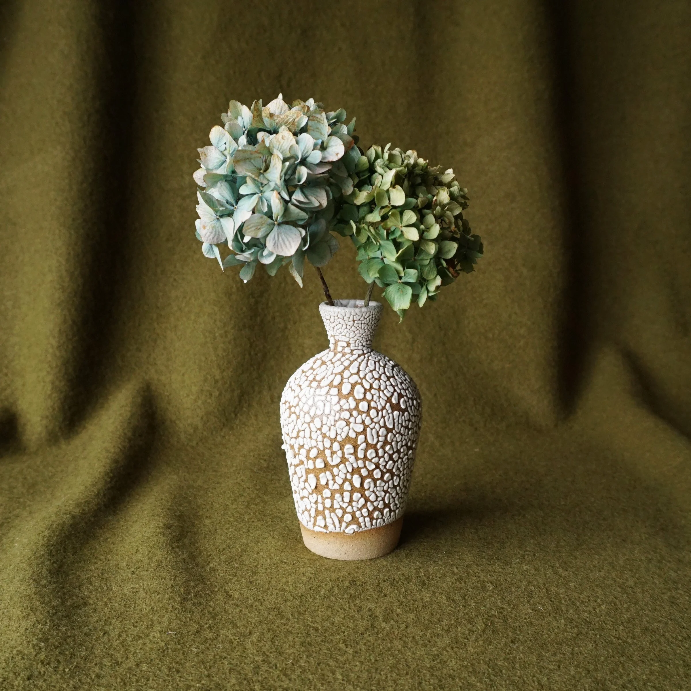 amphora bud vase_crawl_1.jpg