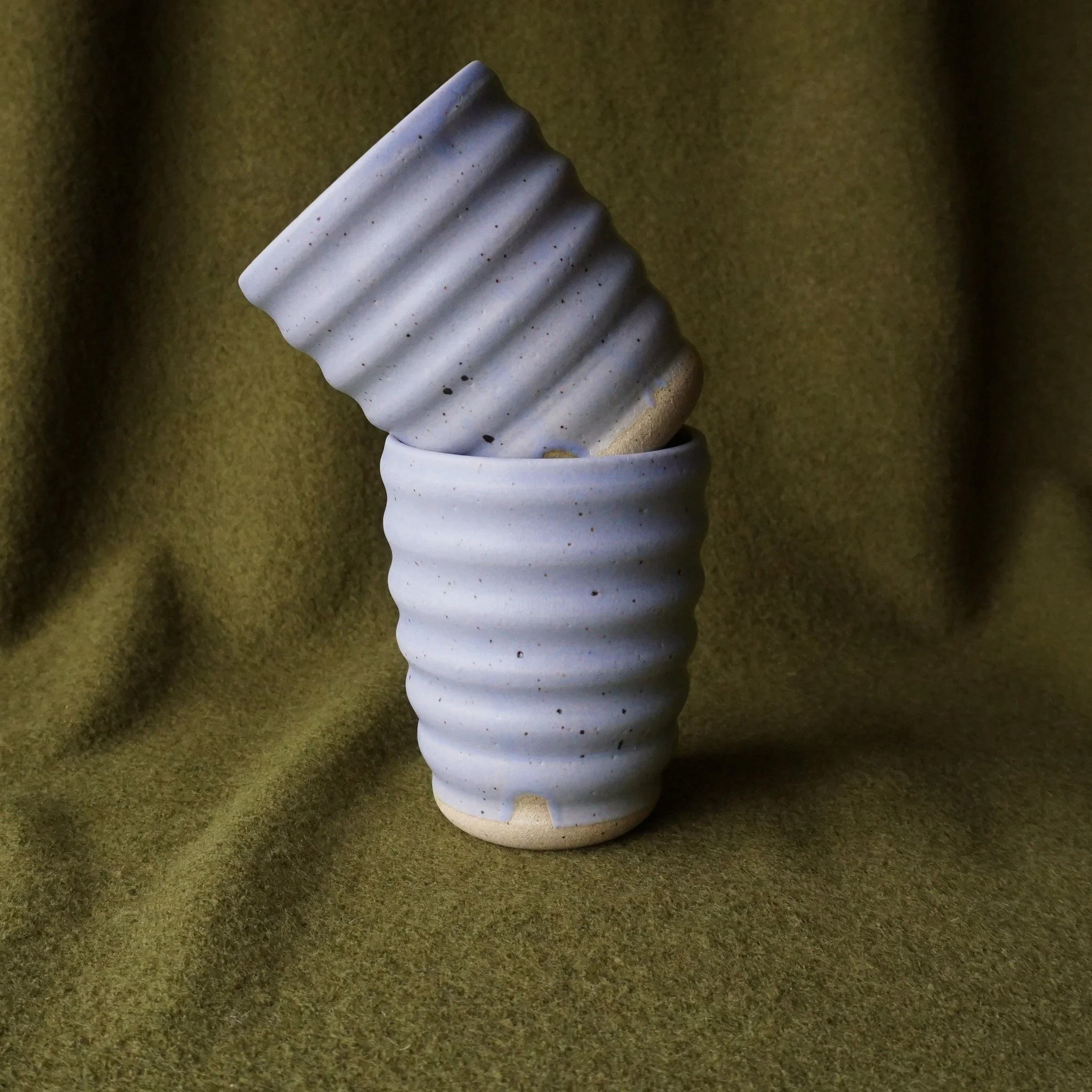 wave cup_lilac_2.jpg
