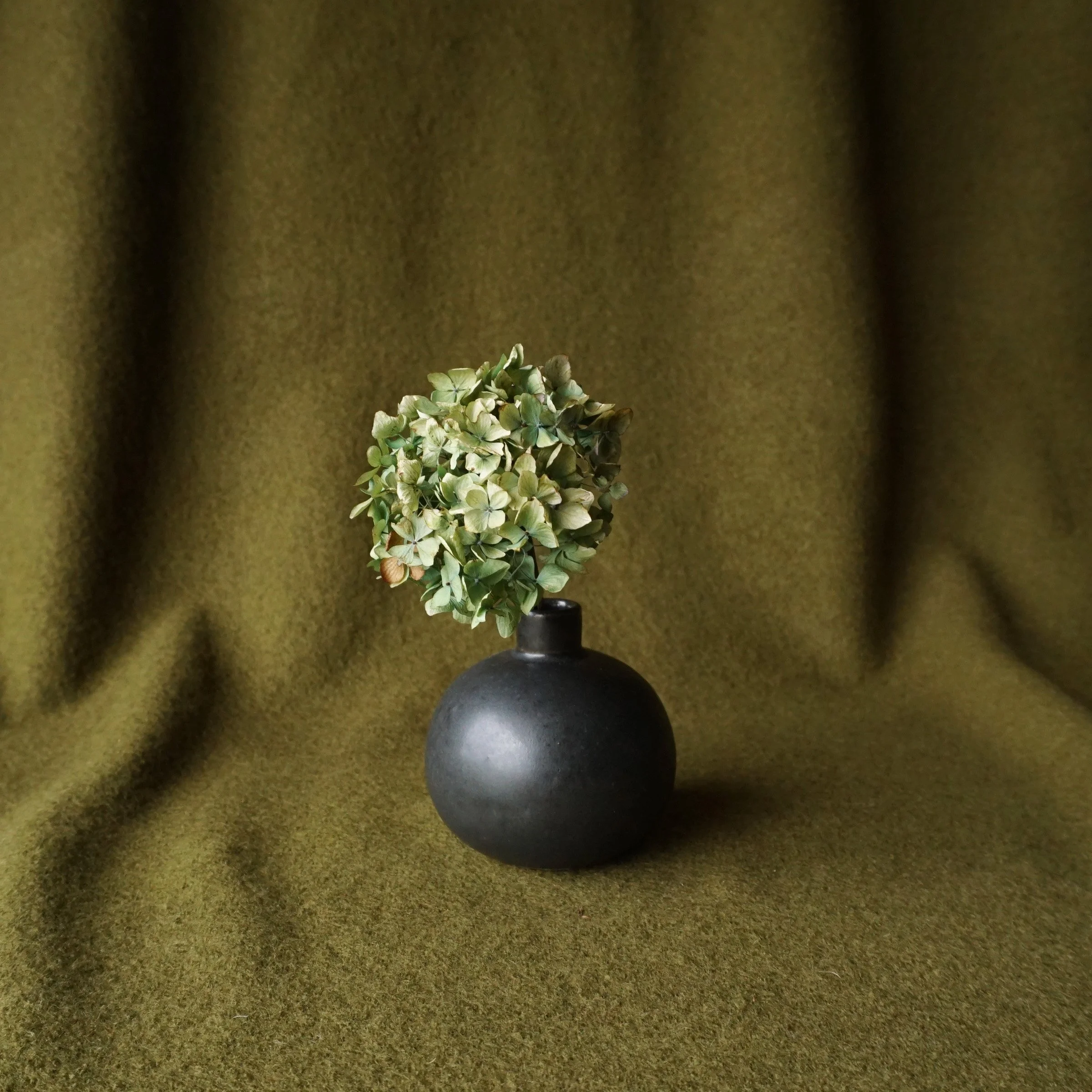 sphere bud_onyx_1.jpg