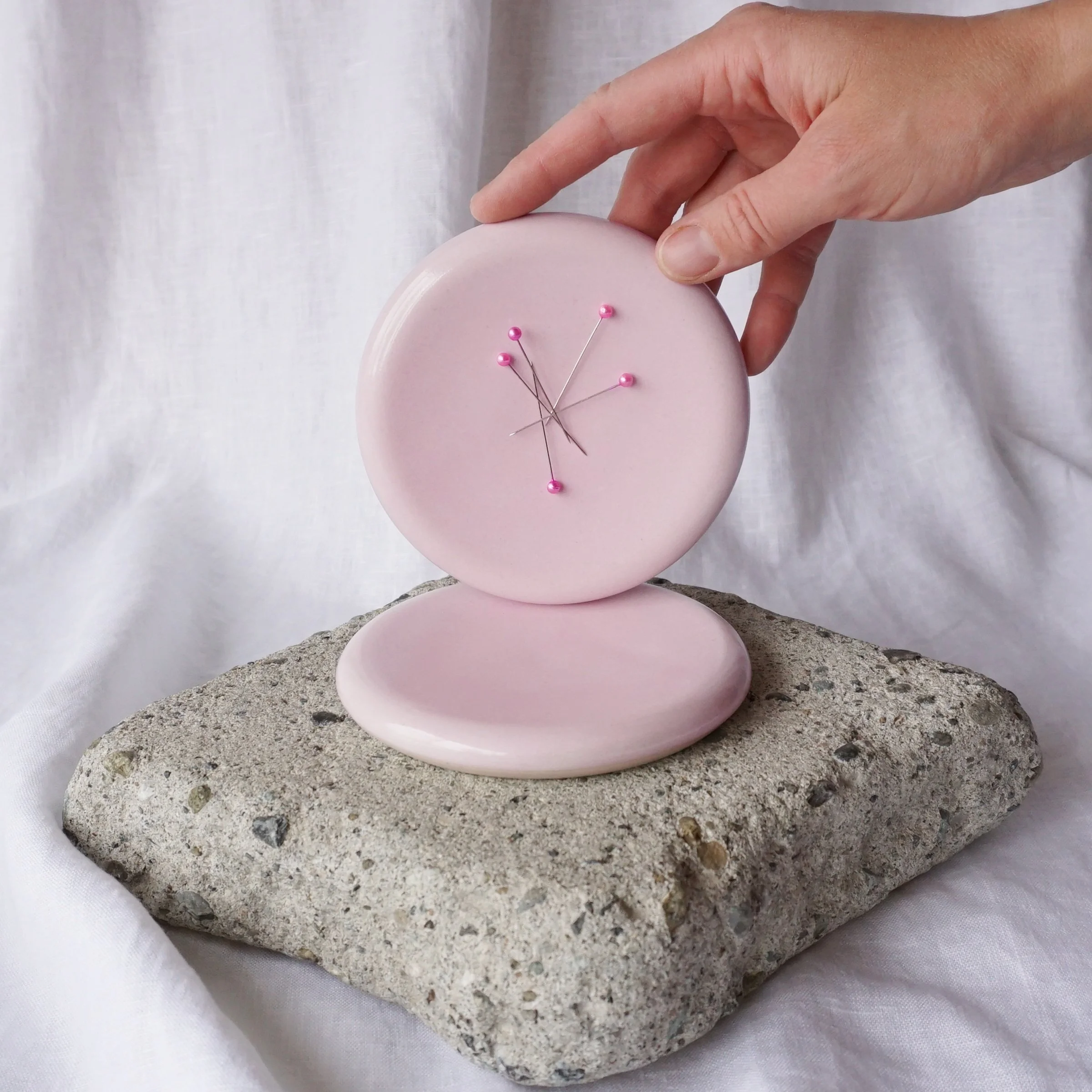 magnetic pin dish_sakura pink_2.jpg