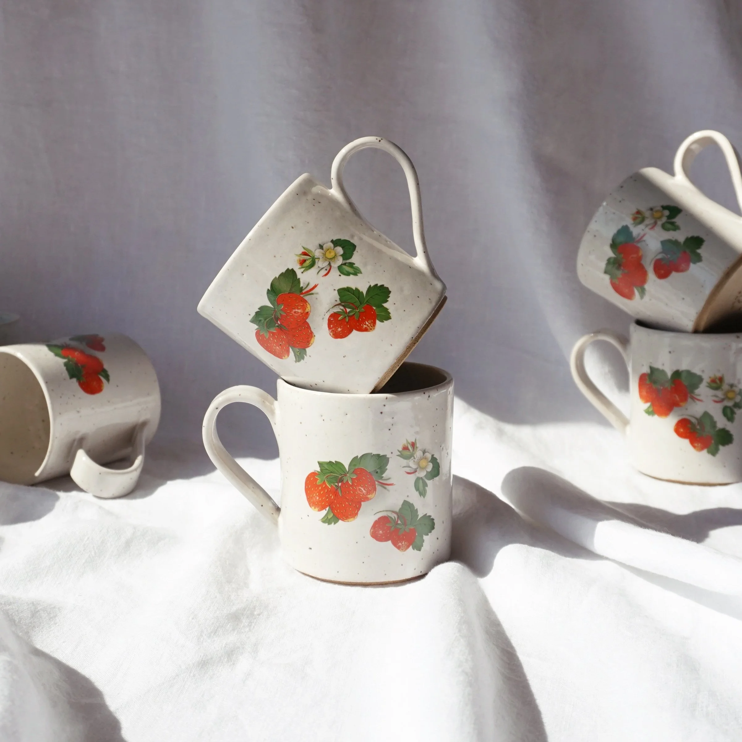 diner mug strawberry3.0_1.jpg