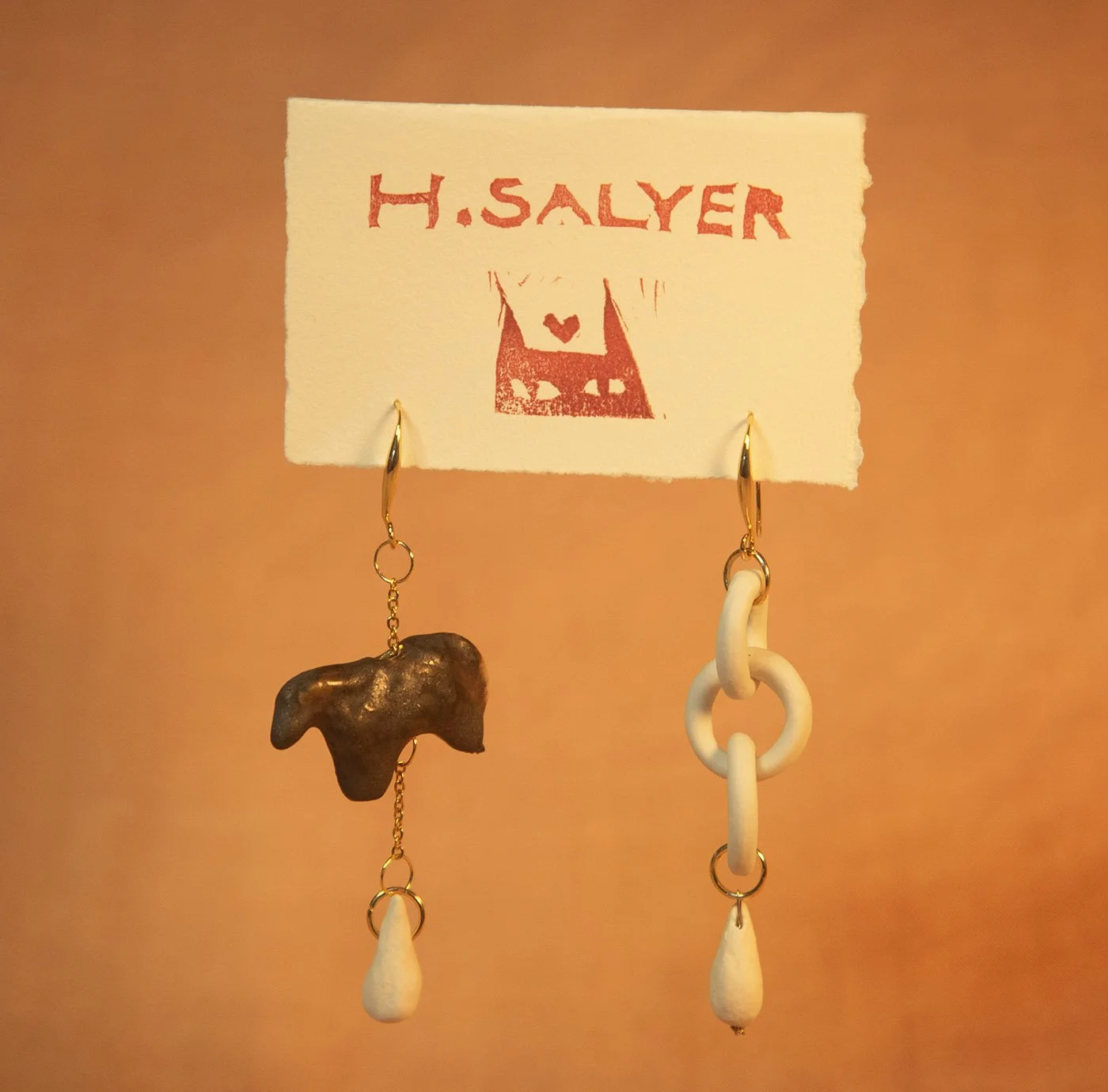 horse porcelain chain.jpg