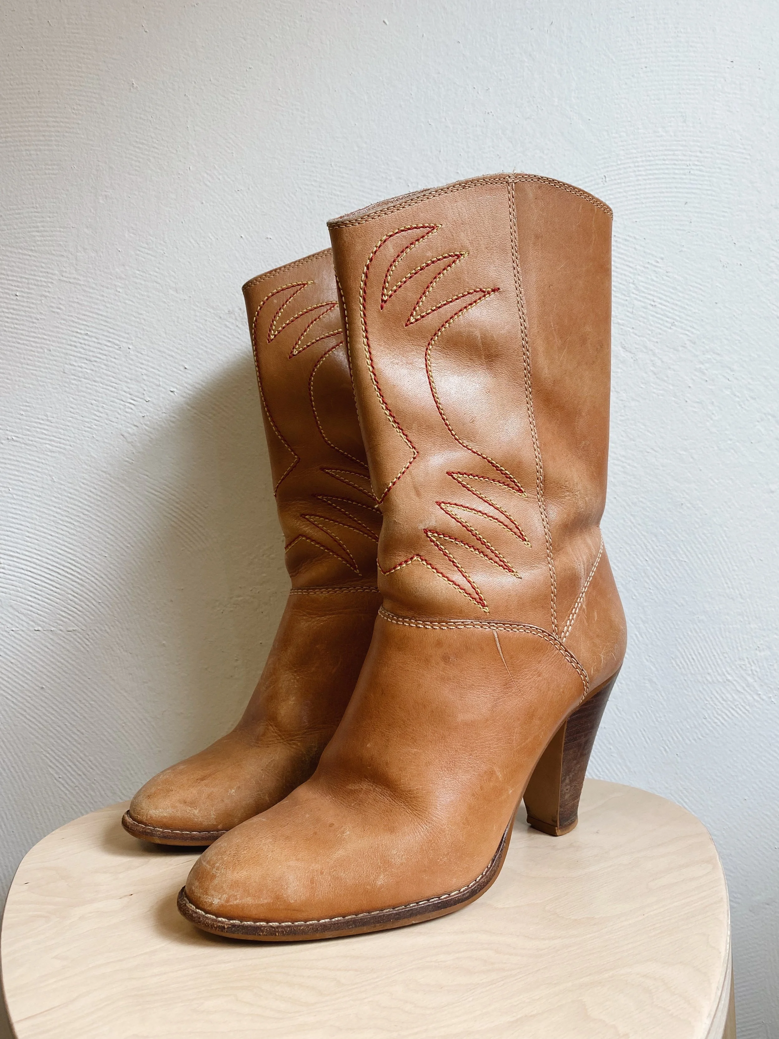 Tan Cowboy Boots, size 9 — Revolt 