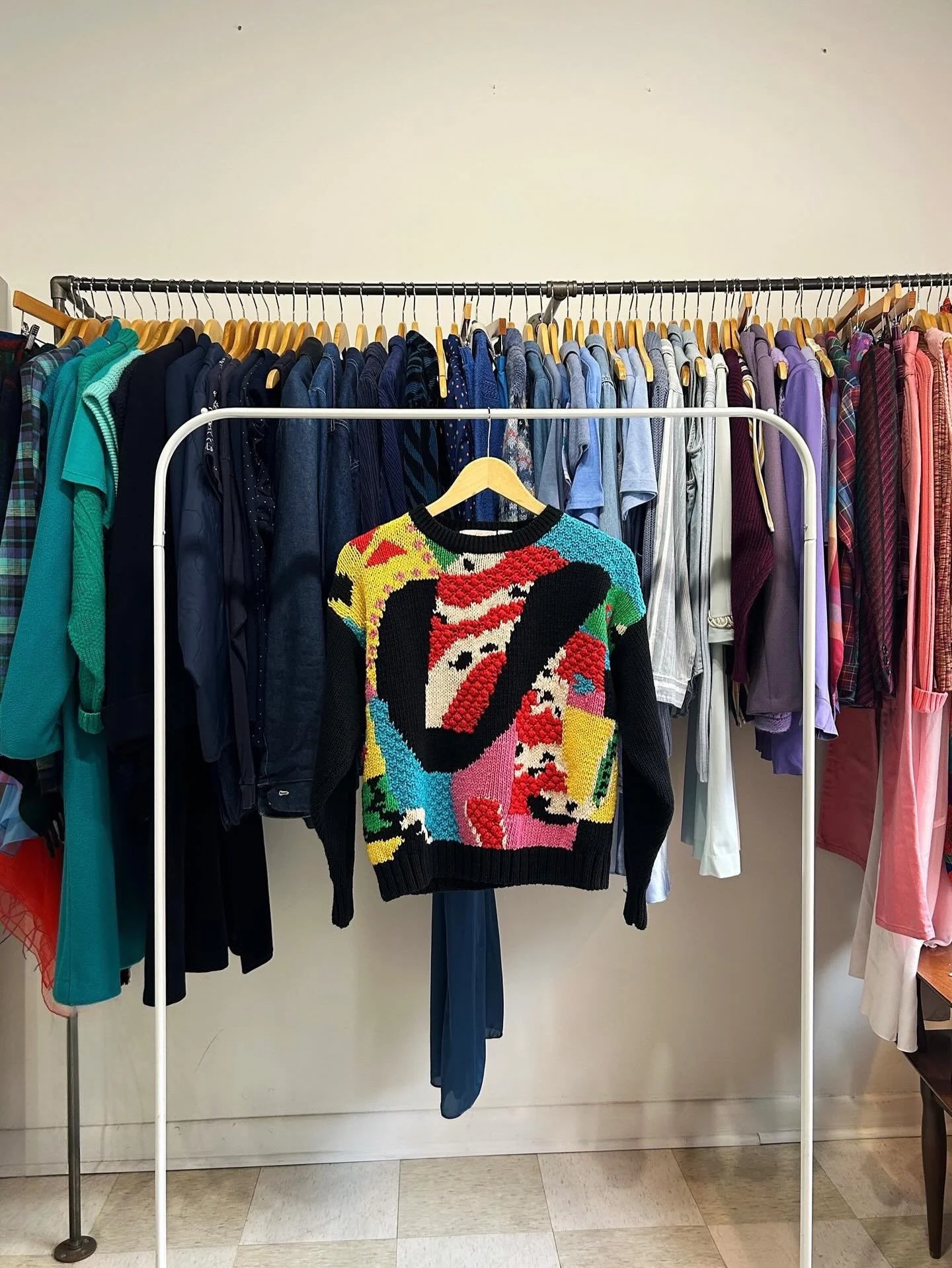 Absolutely LOVING this week&rsquo;s new arrivals ✨
We&rsquo;re open until 4, so stop on by and shop these beauties!