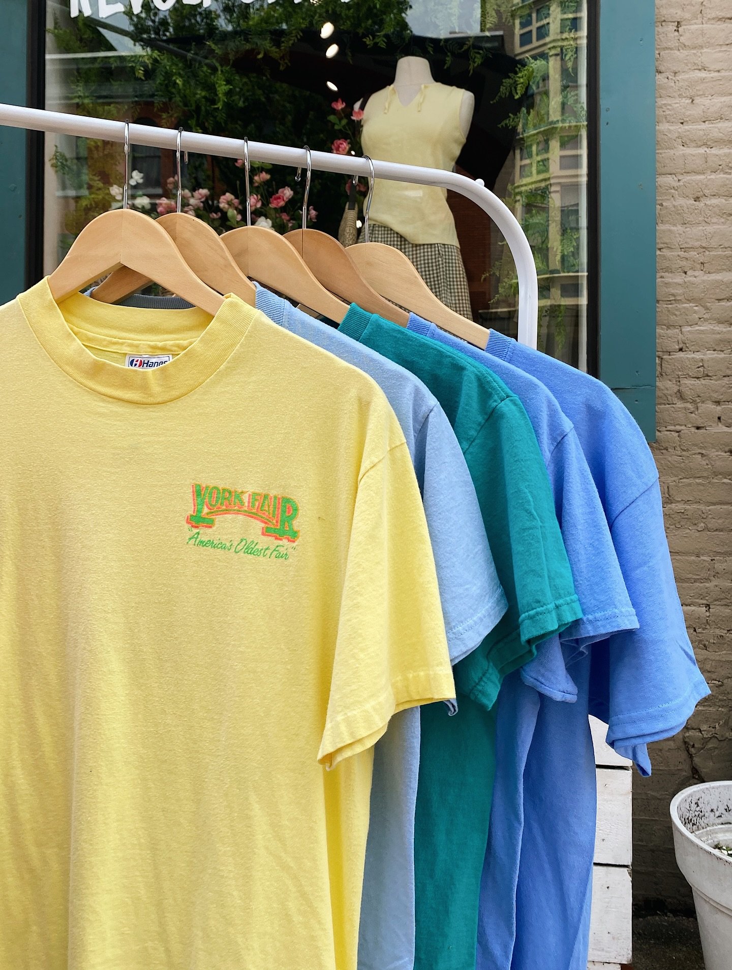 Call it what you want&hellip; &ldquo;White Rose City&rdquo;, &ldquo;First Capital&rdquo;, or that classic &ldquo;York City&rdquo; - we&rsquo;ve got vintage York tees for ya!