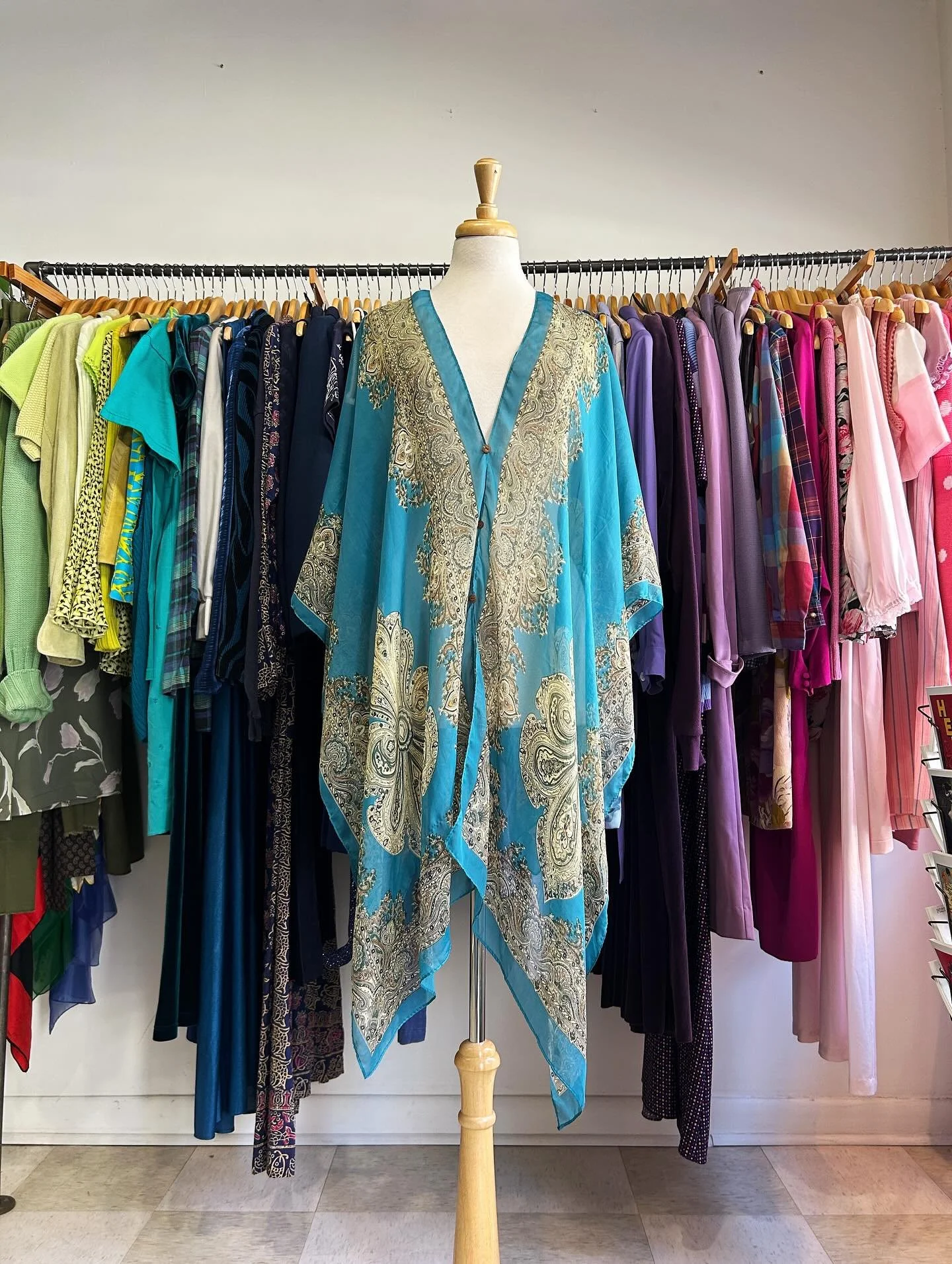 Happy New Arrivals Day! ✨
Did you know we drop new pieces every Friday? Each week we highlight 10+ new items added to the shop. 
Shop them now through our Instagram highlights or stop by in-store today! 🛍️

#newarrivals #vintage #vintagefashion #yor