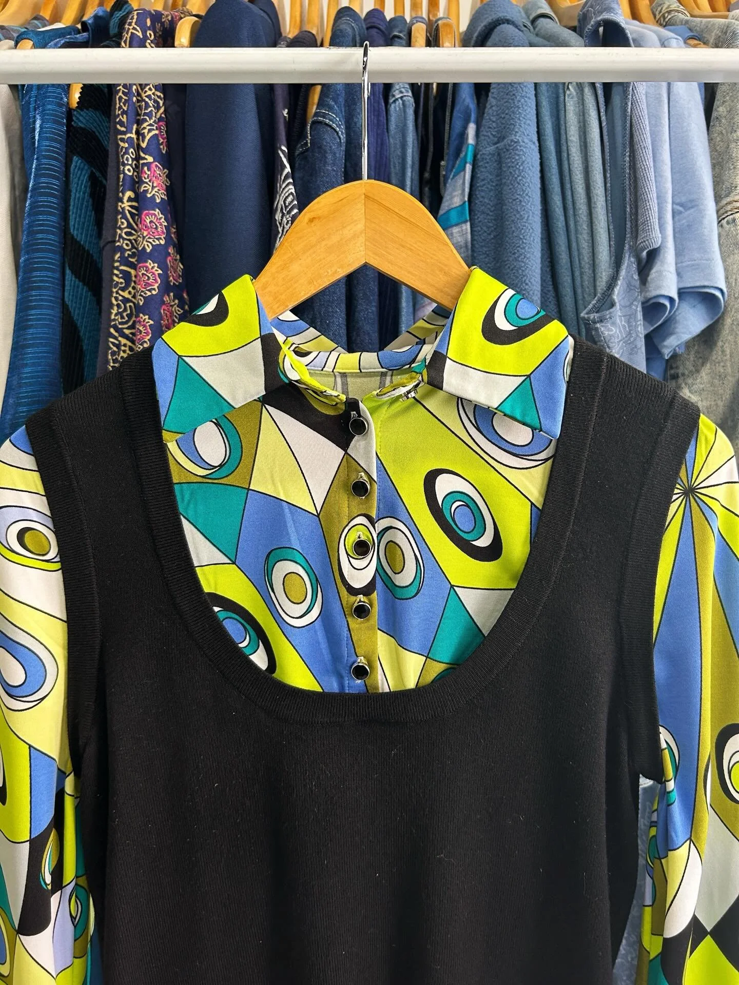 Detail shots from this week&rsquo;s new arrivals. 📸👗