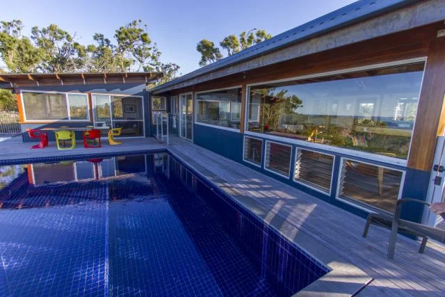 smhouse_bedroom_pool.jpg