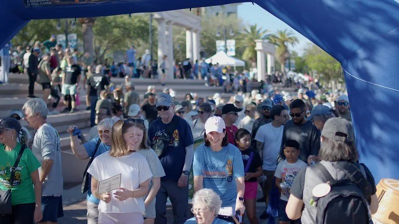 Crowd.jpg