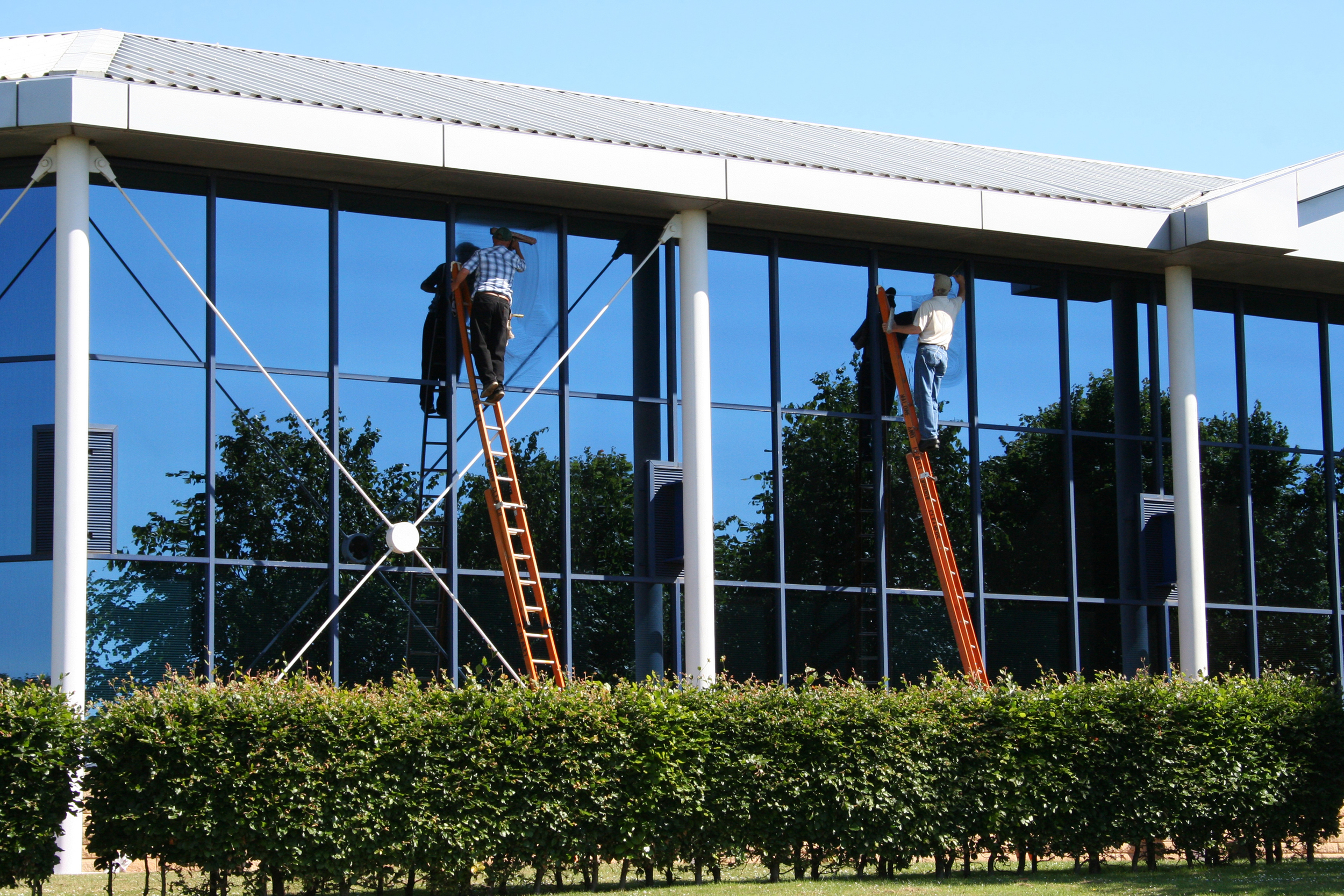   Bring a bright shine to your homes appearance   Professional Residential &amp; Commercial   Window Cleaning | Power Washing | Gutter Cleaning   (914) 406-9287    Click to Call  