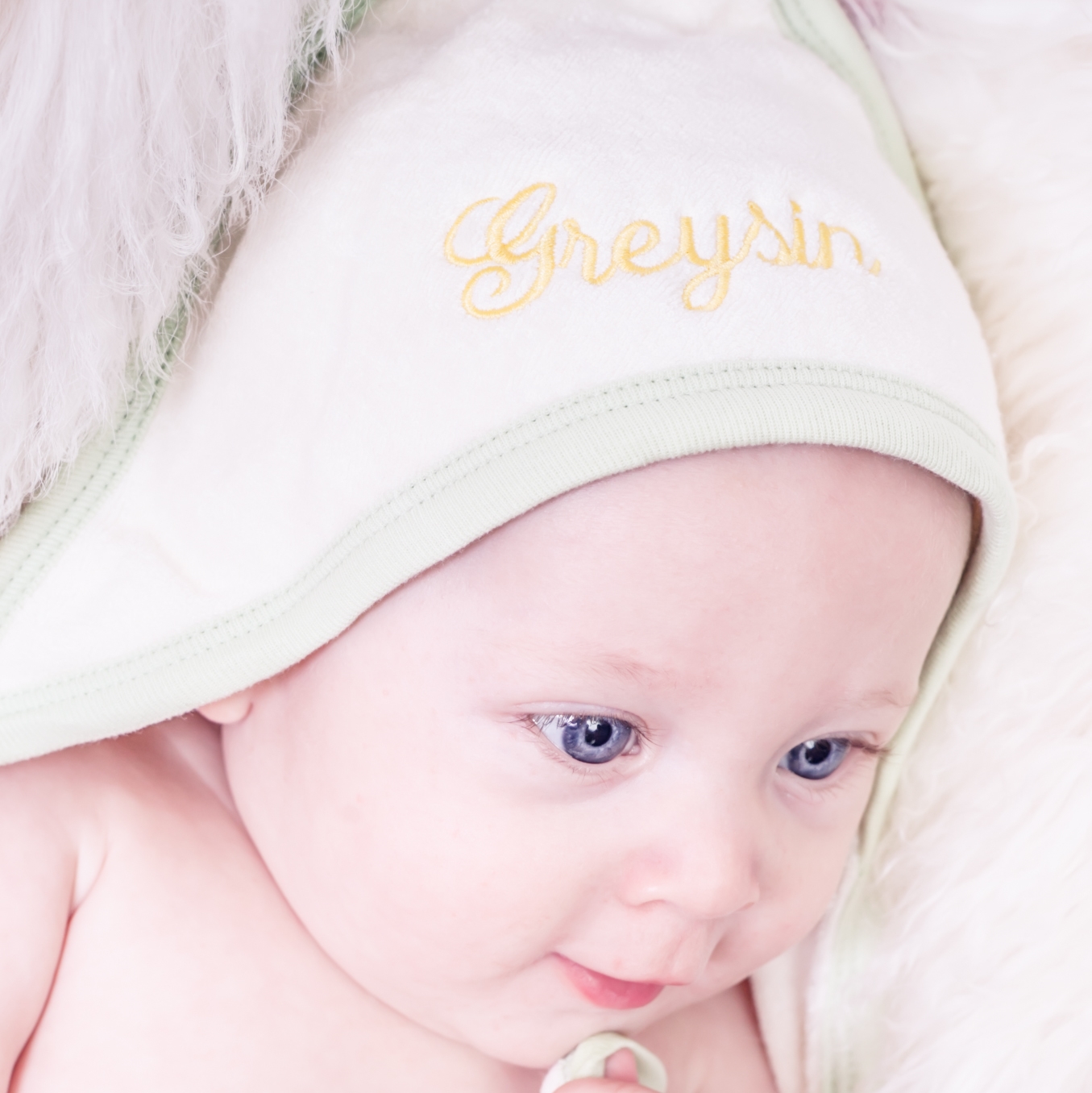 Personalized Baby Towel- www.thedeatileddiva.com.jpg