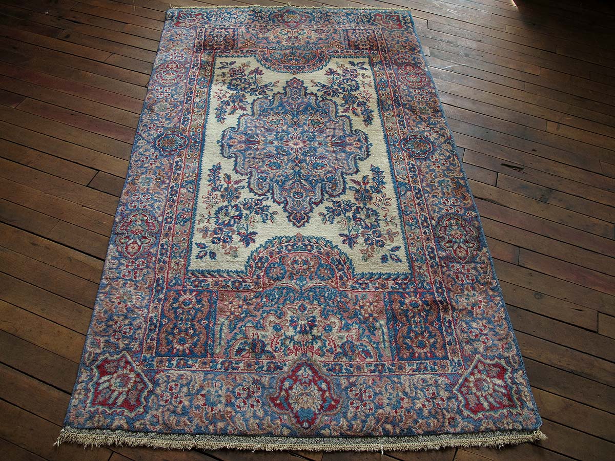 Persian Kerman Rug 3'0"x5'0"