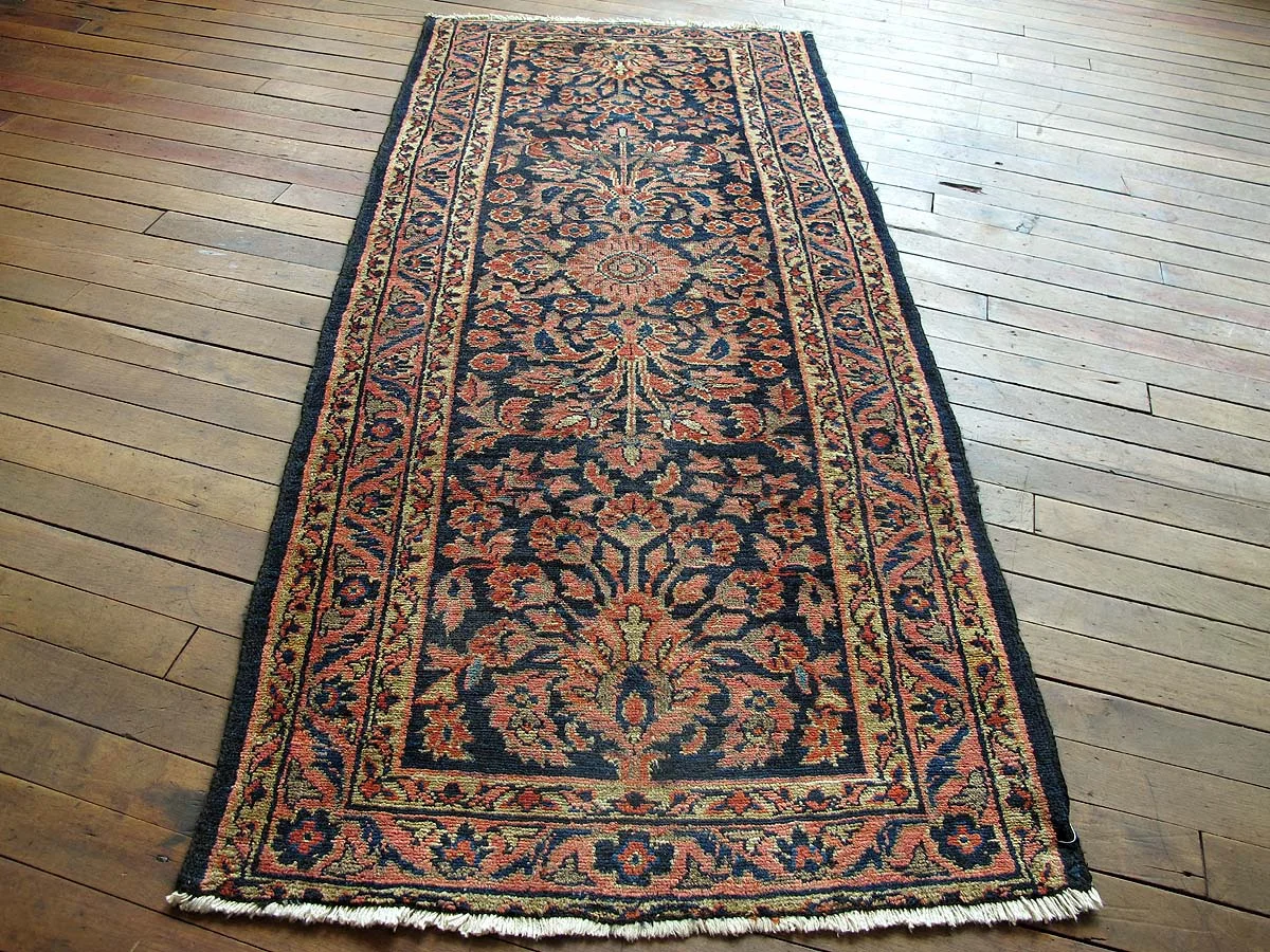 Persian Lilihan Rug 2'4"x5'3"