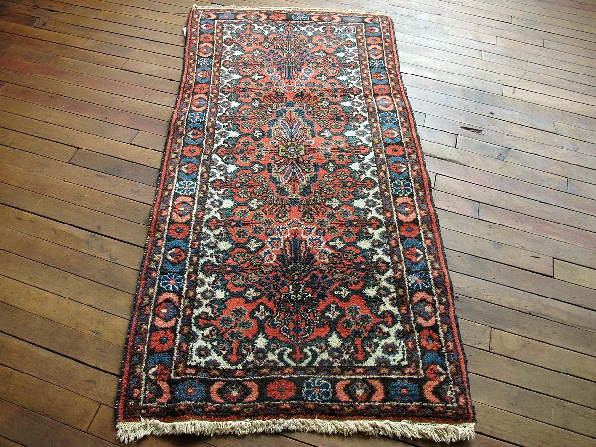Persian Lilihan Rug 2'6"x4'10"