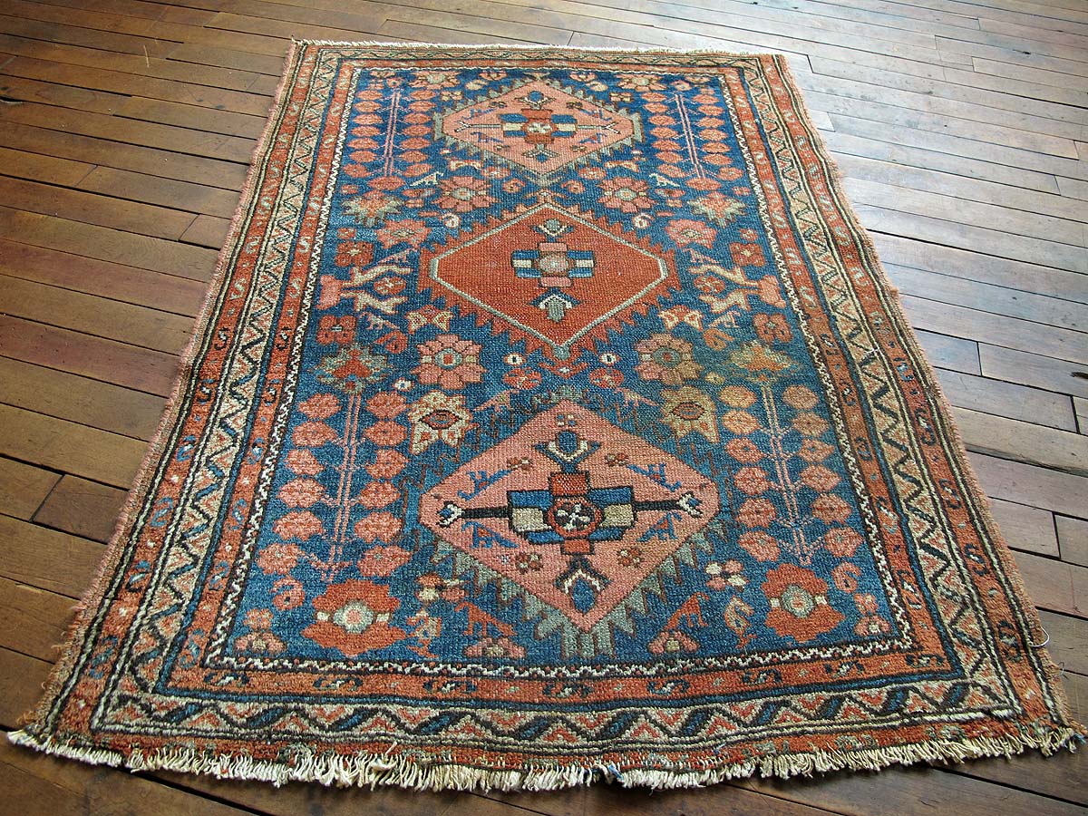 Persian Hamadan Rug 2'8"x3'9"