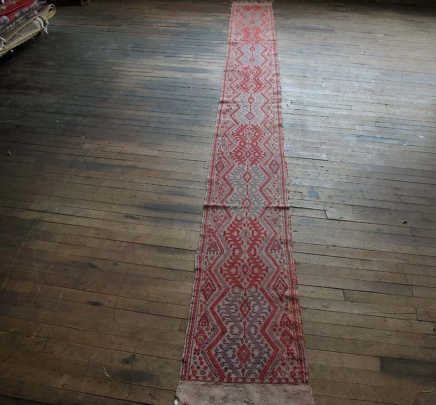 Persian Verneh Kilim 1'5"x12'11"
