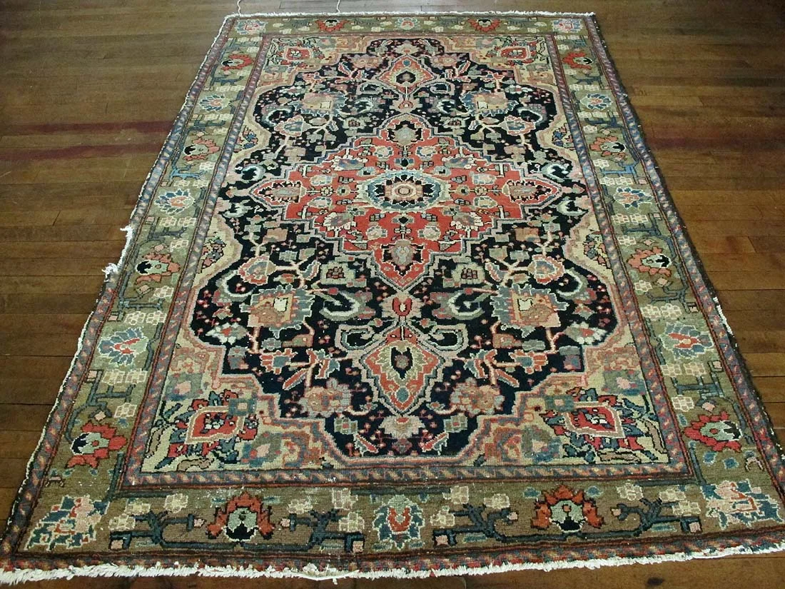 Persian Hamadan Rug 4'5"x6'3"