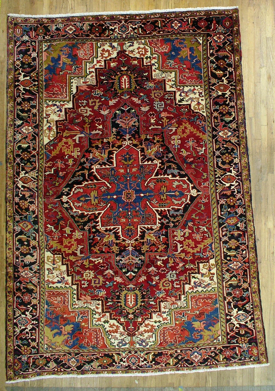 Persian Heriz Rug 7'8"x11'0"