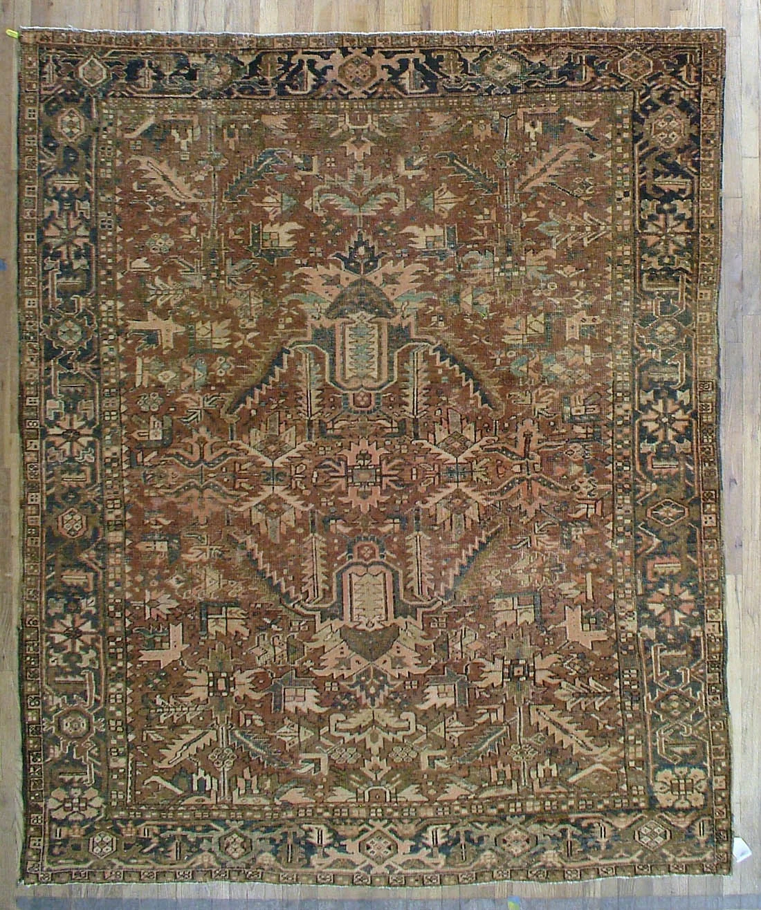 Persian Heriz Rug 7'8"x9'3"