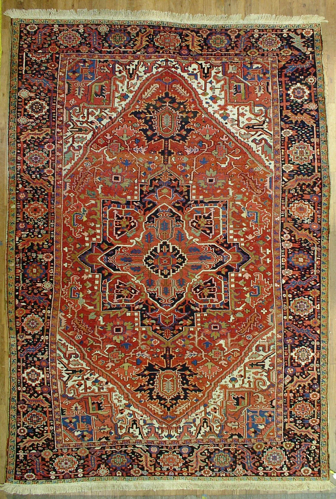 Persian Heriz Rug 8'8"x12'5"