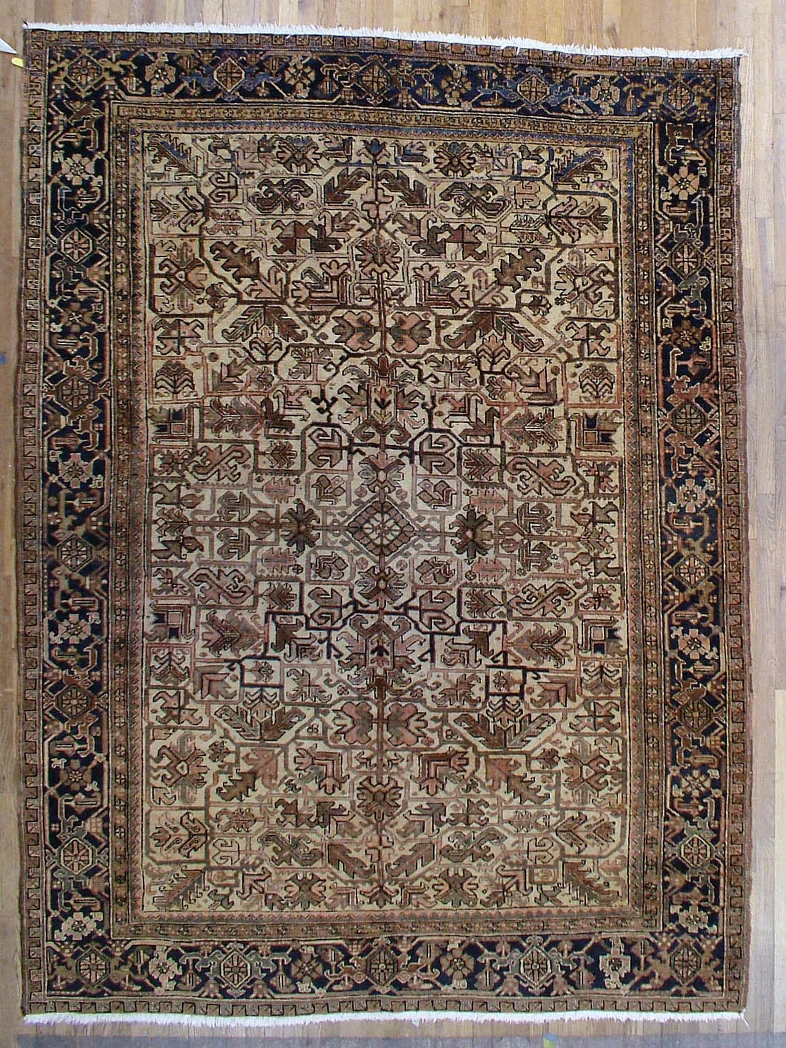 Persian Heriz Rug 7'5"x10'0"