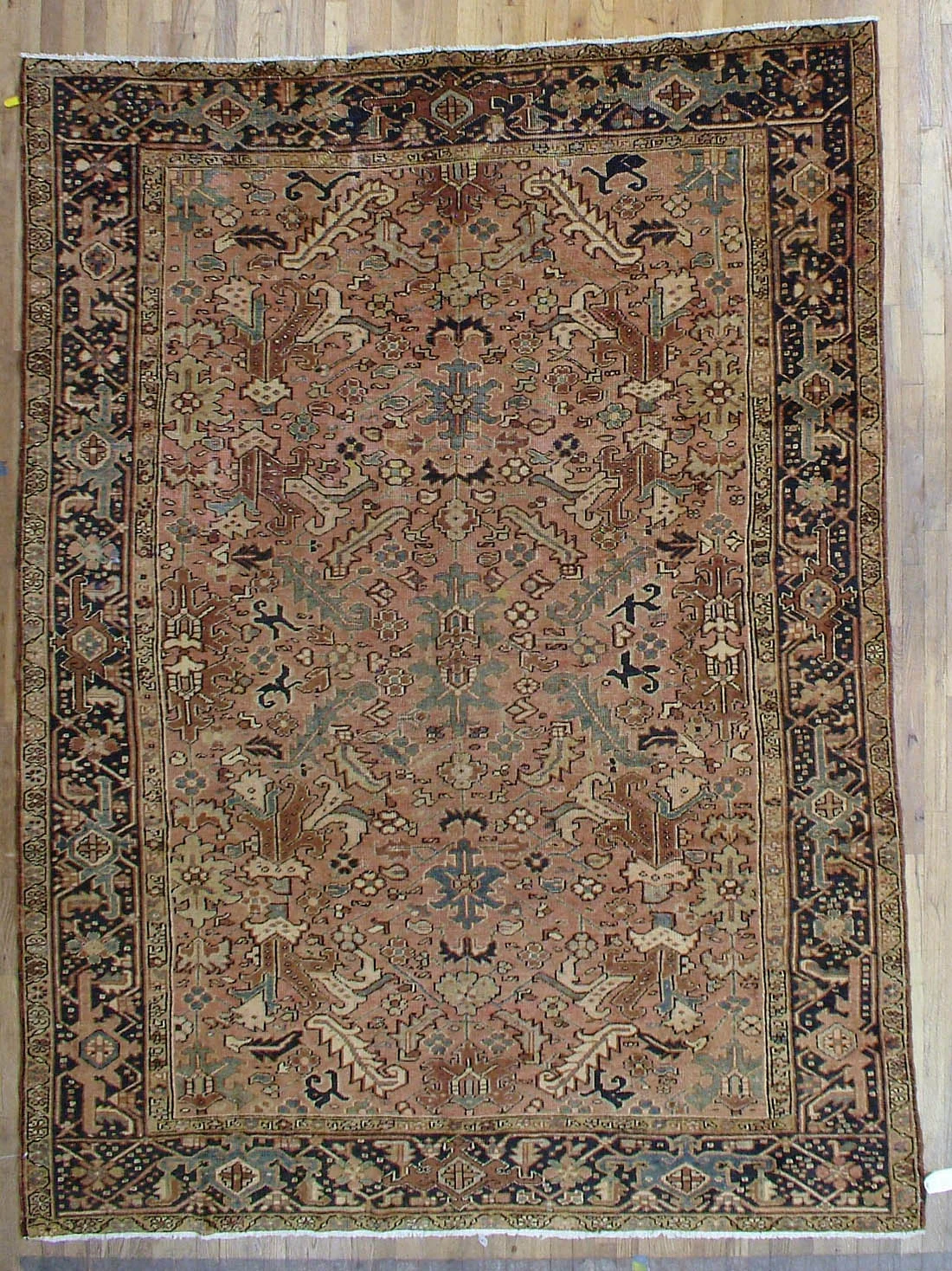 Persian Heriz Rug 7'7"x10'3"