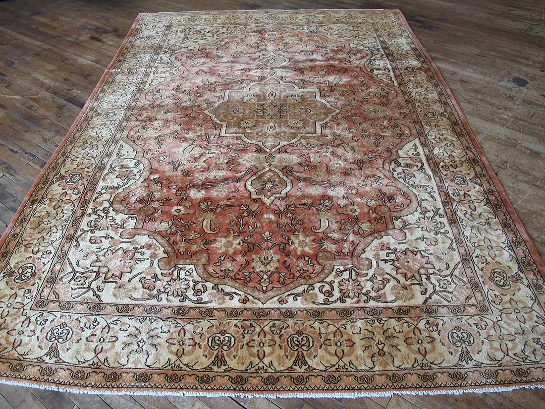 Antique Persian Quom Rug 7'0"x10'0"