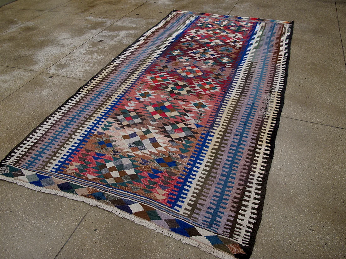 Mid Century Persian Kilim 5'9"X10'9"