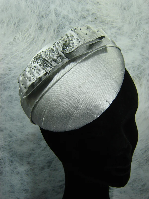Silver grey silk hat with beading