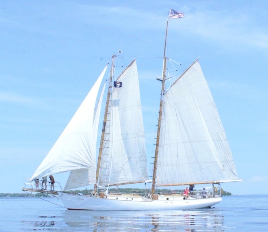 Perception+under+sail+with+Gold+Star+teens.jpg