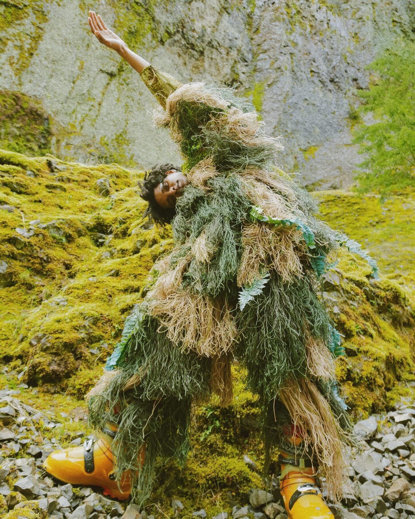 MOSS 
Blending into The Gorge

Styling: @stone.jarboe.intl
Talent: @even.if.ya.not.hot
Assistant: @gracekdonnelly