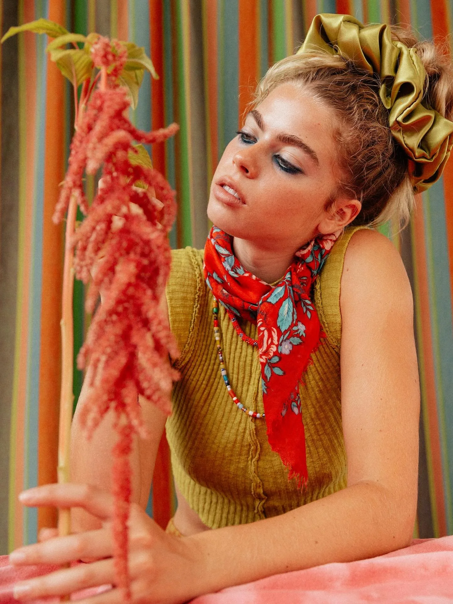Playing in the studio 🌞 

The beautiful @miacfowler_ styled by me, 
hair and makeup by @_lenawalsh 

Thanks for hosting us @beastdaylight 🧡