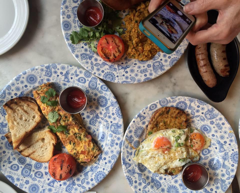 Capturing the food before we dig-in. Johanne had the same idea.